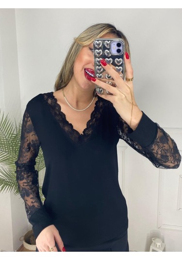 Modasize Kadın Uzun Kollu V Yakalı Dantel Detaylı Viskon Bluz Siyah