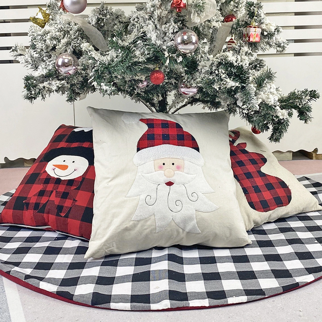 Fosenze Kare Desenli Keten Yastık Kılıfı - Kar Tanesi Desenli, 43x43 Cm, Çok Renkli Seçenekler Multicolor