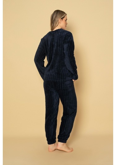 Kadın Lacivert Renk Peluş Pijama Takımı GÜL KURUSU