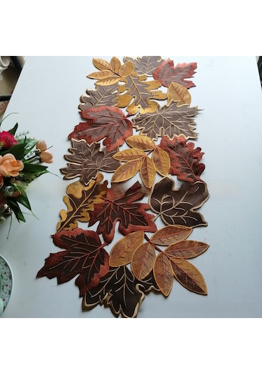 Skycity Kahverengi Akçaağaç Yaprak Desenli Noel Bayramı Şefaf Dikişli Polyester Masa Örtüsü 35x220 Cm Sonbahar Kürkü Ve Balıkçı Kabak Desenli