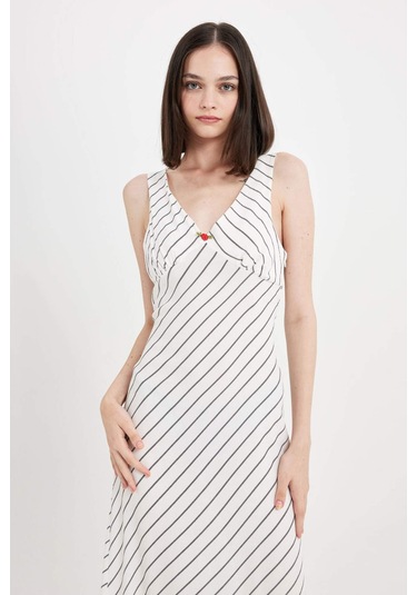 DeFacto A Kesim V Yaka Çizgili Maroken Askılı Maxi Elbise D4337AX24HSBK27