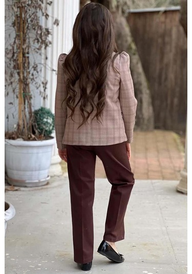 Riccotarz Kız Çocuk Yakası Açık Ve Taş Detaylı Bluz Ekose Çizgi Blazer Ceket Kemerli Kahverengi Alt Üst Takım Kahverengi Riccotarz Kız Çocuk Yakası Açık Ve Taş Detaylı Bluz Ekose Çizgi Blazer Ceket Kemerli Kahverengi Alt Üst Takım Kahverengi