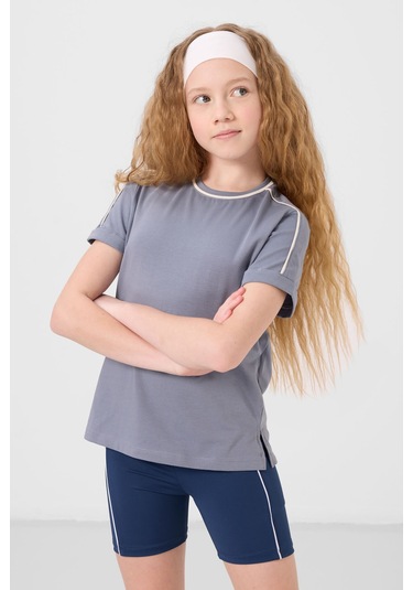 Koyu Mavi Pamuklu O Yaka Standart Fit Basic Kız Çocuk T-shirt - 75177 Koyu Mavi