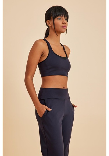 Sportive Siyah Light Touch Toparlayıcı Etkili Sporcu Sütyeni siyah