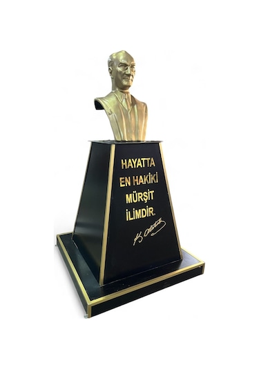 Atatürk Büstü Ve Kaidesi 180 Cm