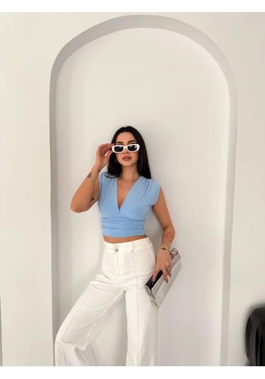 Defymoda Vatkalı Kolsuz V Yaka Drapeli Crop Bluz Likralı Fit - Bebek Mavisi