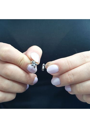 Lova 0.10 Karat Pırlanta Tektaş Çiçek Küpe - 3040086