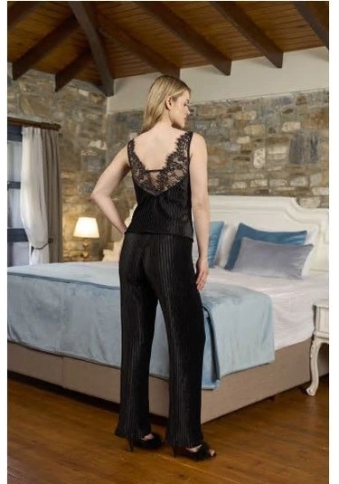 Sabahlıklı Pıjama Takımı Siyah