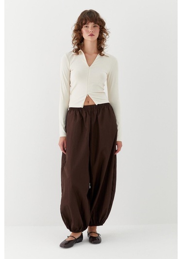 Polo Yaka Önden Gizli Fermuarlı Bluz Ekru Ekru