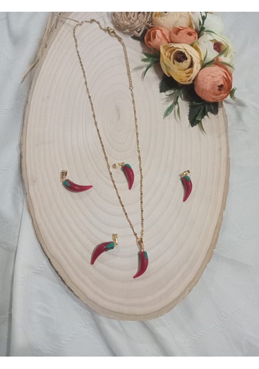 Biber Uçlu Çelik Kolye Kırmızı