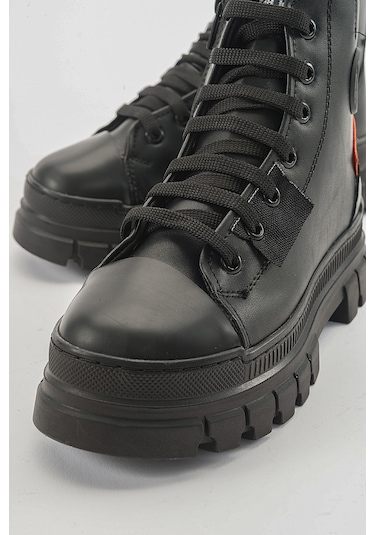 Mnpc Kız Çocuk Siyah Suya Dayanıklı Anatomik Günlük Bot 25k4b110732 Siyah