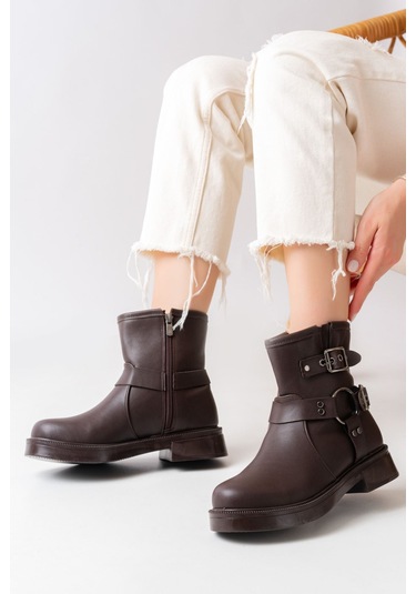 02-2013 Kahverengi Toka Aksesuarlı Fermuarlı Günlük Kadın Bot Kahve