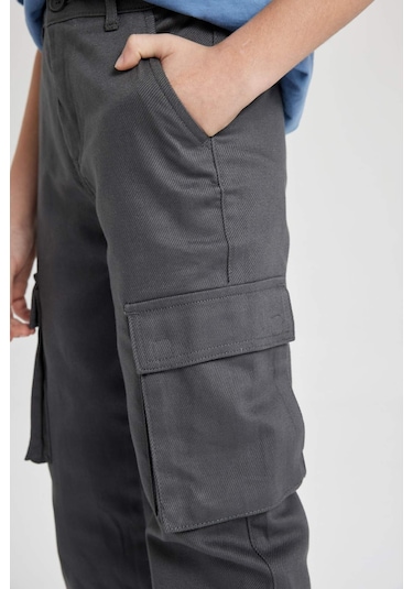 DeFacto Erkek Çocuk Kargo Fit Standart Paça Twill Pantolon B7162A824SPAR58 DeFacto Erkek Çocuk Kargo Fit Standart Paça Twill Pantolon B7162A824SPAR58