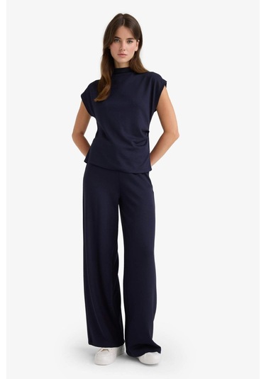 Defacto Slim Fit Dar Kesim Yarım Balıkçı Yaka Pike Kolsuz Bluz F7760ax25aunv135 Lacivert Defacto Slim Fit Dar Kesim Yarım Balıkçı Yaka Pike Kolsuz Bluz F7760ax25aunv135 Lacivert