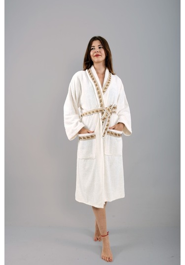 Luna İşlemeli Bornoz Nakışlı Bornoz Hediyelik Bornoz. Krem