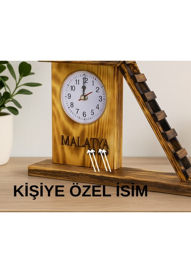 Dekoratif Ahşap Saat Merdivenli Ve Balkonlu Masa Tasarımı Ahşap Rengi