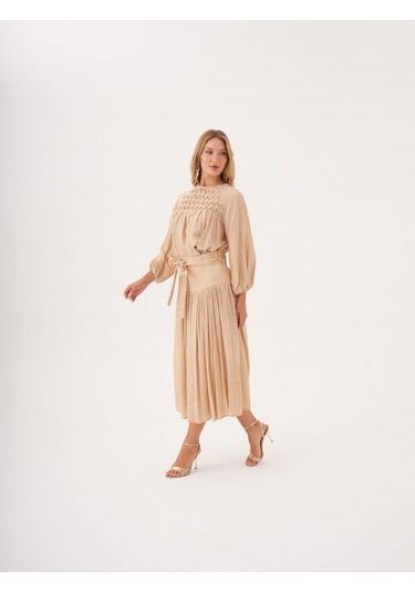 Büzgü Detaylı Kuşaklı Viskon Ve Keten Karışımlı Bluz Bej