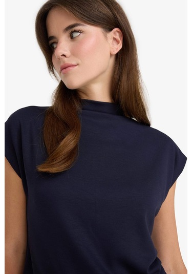 Defacto Slim Fit Dar Kesim Yarım Balıkçı Yaka Pike Kolsuz Bluz F7760ax25aunv135 Lacivert Defacto Slim Fit Dar Kesim Yarım Balıkçı Yaka Pike Kolsuz Bluz F7760ax25aunv135 Lacivert