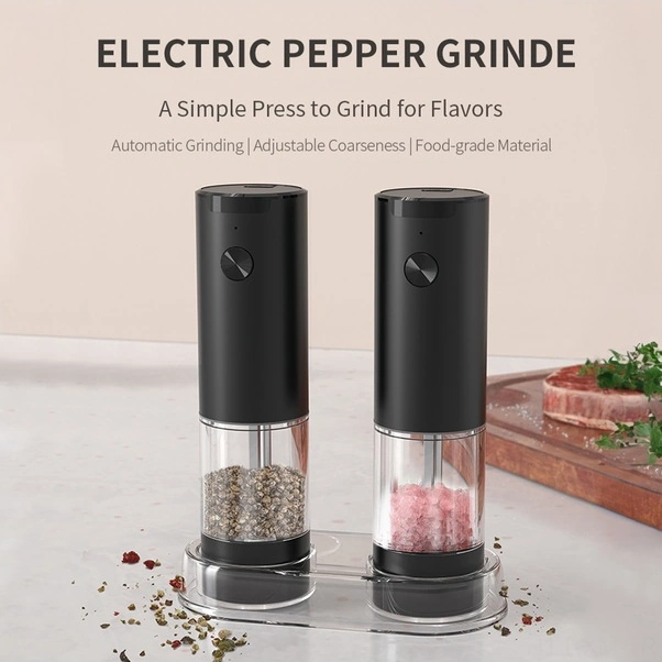 Fortunelane Pilli Tuz Ve Karabiber Değirmeni Seti - 95ml Şeffaf Hazne, Temizleme Fırçası Ve Depolama Tabanı Siyah Siyah