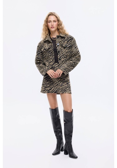 Quzu Desenli Crop Siyah Kadın Ceket Ckt00885 Siyah