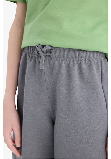 DeFacto Erkek Çocuk Esnek Belli Şort E6892A825SMGR371