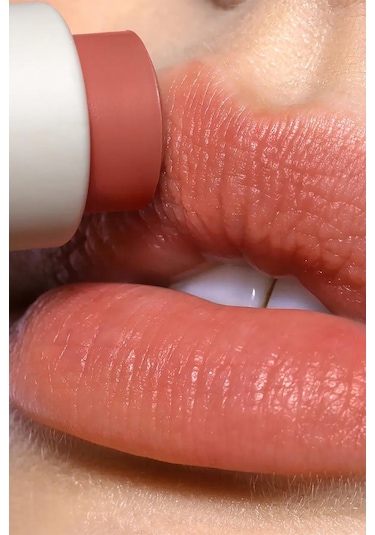 Refy Lip Blush Nemlendirici Ve Doğal Bitişli Ruj Amber 4.7 G