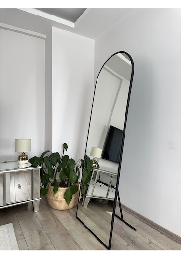 Effe Siyah Metal Çerçeveli 180 X 70 Cm Demonte Ayaklı Oval Boy Aynası