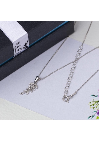 Zeytin Dalı Model Zirkon Taşlı 925 Ayar Gümüş Kadın Kolye