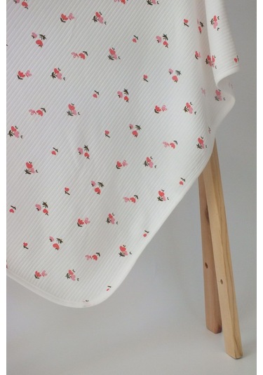 Ekru Çiçekli %100 Pamuklu 80x90 Cm Tek Kat Bebek Battaniye Ekru