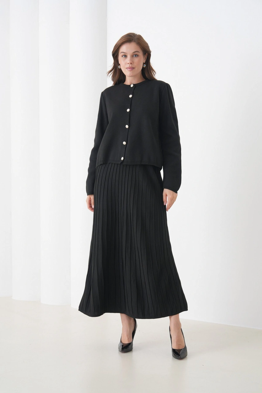 Kadın Pileli Etek Kazağı Düğmeli Tesettüre Uygun Örgü Triko Etekli Ceket Takım Siyah