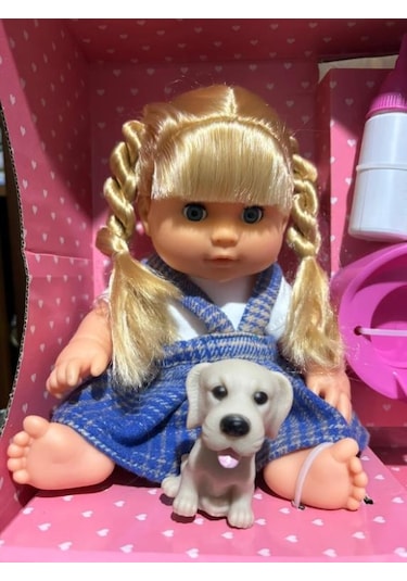 Saçları Örgülü Sarı Saçlı Altını Islatan Masal Okuyan Melis Bebek