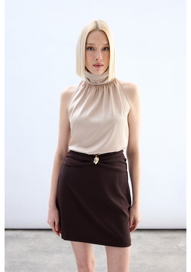 Sateen Bel Aksesuarlı Mini Etek - Kahve-136788 Kahve