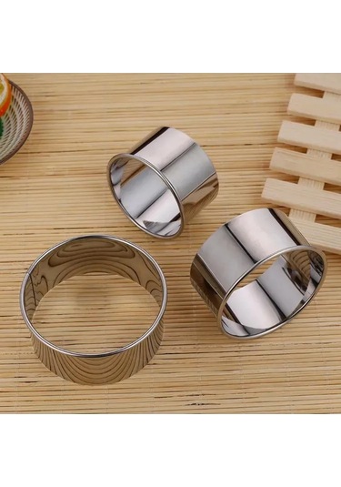 Youtek 3'lü Paslanmaz Çelik Hamur Kesici Kalıbı - Salata, Jöle, Manti Ve Pastane Hamuru Şekillendirici 7.5cm, 6.5cm, 5.5cm Gümüş