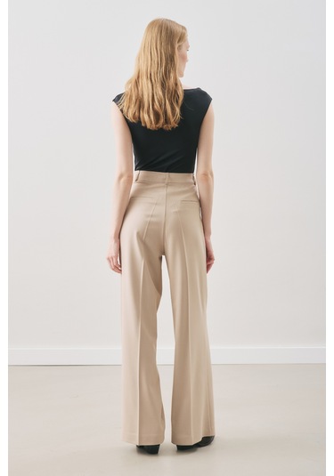 Dına Pile Detaylı Pantolon Bej Bej