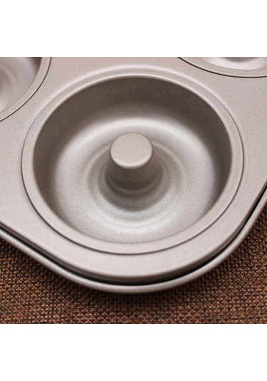 Qingmipy 12'li Karbon Çelik Pasta Kalıbı - Donut, Kurabiye, Tatlı Pişirme Aracı - Dayanıklı, Paslanmaz, Ev Fırında Kullanıma Uygun Çok Renkli