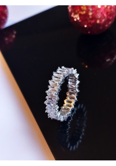 Gümüş Zirkon Taşlı Tam Tur Tasarım Trend Kadın Yüzük