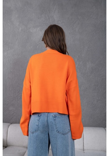 Kadın Dik Yaka Oversize Nakışlı Triko Kazak Turuncu