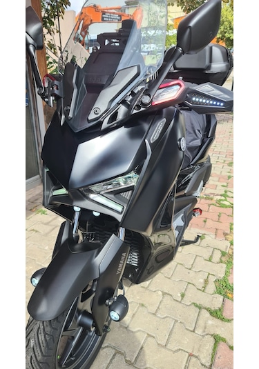 Yamaha Xmax 2024 Yeni Kasa  Artcı Ayak Kauçuk Koruma (Siyah)