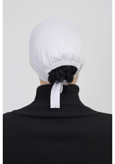 Pratik Dikişsiz Bağlamalı Kaymayan Tesettür Bone Beyaz