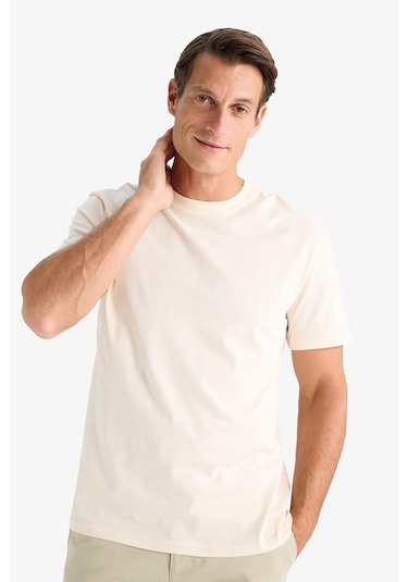 DeFacto %100 Pamuk New Regular Fit Bisiklet Yaka Basic Düz Kısa Kollu Tişört V7699AZ25SPER42 DeFacto %100 Pamuk New Regular Fit Bisiklet Yaka Basic Düz Kısa Kollu Tişört V7699AZ25SPER42