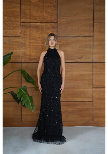 Halter Yaka Boncuk İşlemeli Uzun Siyah Abiye Elbise Siyah