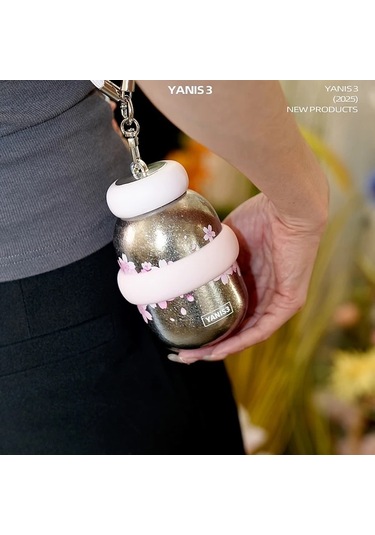 Brightnova Yanis 3 Titanyum Seyahat Kupası 270ml Çapraz Askı Termos Matara Pastel Mor Siyah Bej 07 Beyaz