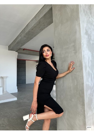 Soonaksesuar Kadın Kruvaze Yaka Yandan Yırtmaç Detaylı Scuba Krep Kumaş Midi Boy Elbise Siyah