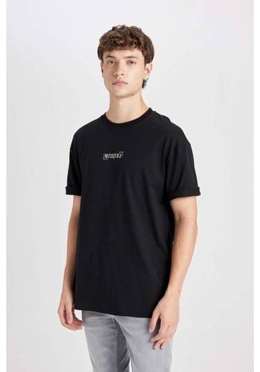 DeFacto %100 Pamuk Beetlejuice (1988) Siyah Boxy Fit Bisiklet Yaka Sırt Baskılı Kısa Kollu Tişört D8514AX24AUBK81 DeFacto %100 Pamuk Beetlejuice (1988) Siyah Boxy Fit Bisiklet Yaka Sırt Baskılı Kısa Kollu Tişört D8514AX24AUBK81