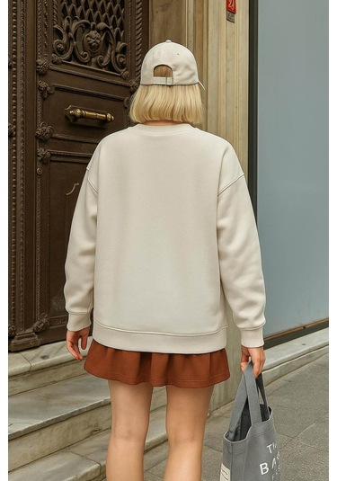 Fashion Friends Bisiklet Yaka Taşlı Ekru Kadın Sweatshirt 25k0099k1 Ekru