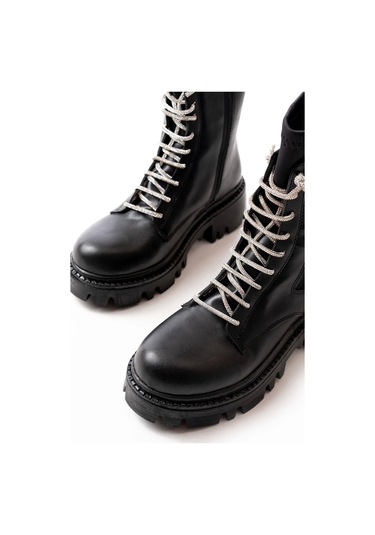 Siyah Düz Topuklu Bağcıklı Fermuarlı Günlük Kadın Bot Siyah