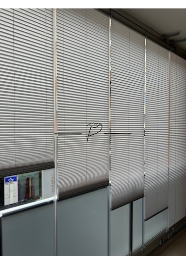 Plise Perde Cam Balkon Akordiyon Perde Sistemleri 11 Renk Seçeneği Çok Renkli