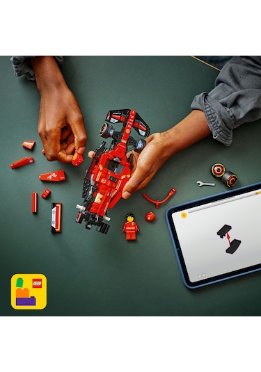 LEGO® 77242 Speed Champions Ferrari SF-24 F1® Yarış Arabası (275 Parça)