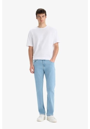 Defacto Sergio Regular Fit Normal Kalıp Normal Bel Boru Paça Jean Pantolon E7268ax25smnm39 Mavi