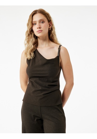 Koton Drapeli Degaje Yaka Kemer Detaylı Viskon Karışımlı Kolsuz Bluz Kahverengi Ekose 6wak60130uw Kahverengi Ekoseli